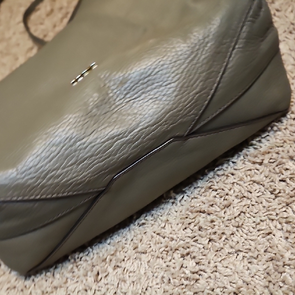 Michael Kors Junie Large Pebbled Leather Messenger Bag - Picture 9 of 16